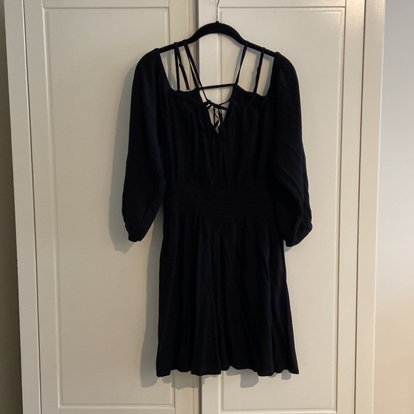 Old Navy Waist-Defined Cold-Shoulder Cutout
Smocked Mini Dress - Picture 6 of 6
